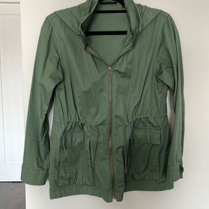 Uniqlo anorak jacket in green with removable hood
